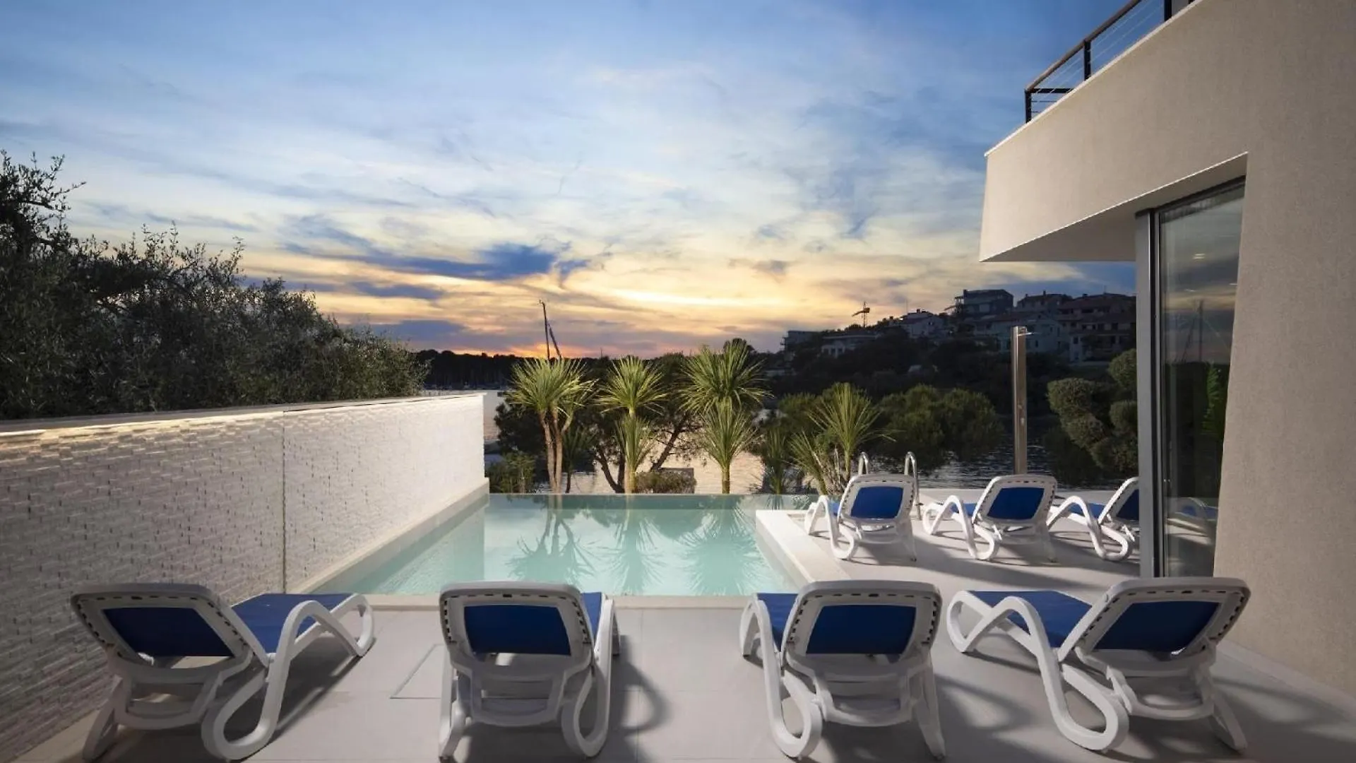Luxury Apartment Kevin Medulin